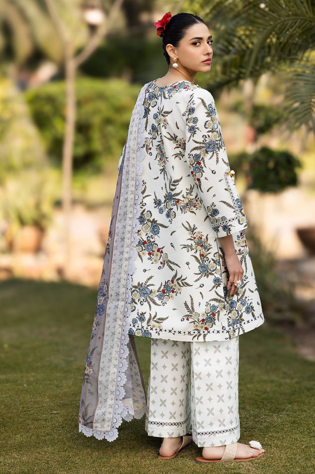 Sapphire 3PC Digital Printed Unstitched Suit – BanaDora Lawn Shirt, Dupatta & Trouser
